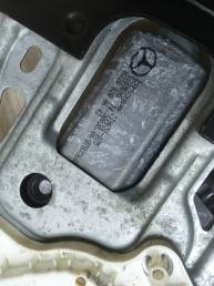 Стеклоподъемник передний левый Mercedes W203 2037200546