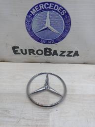 Знак крышки багажника Mercedes W201 2017580058