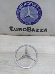 Знак крышки багажника Mercedes W201 2017580058