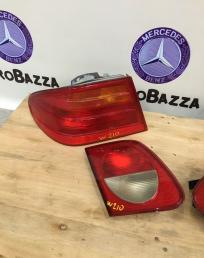 Комплект задних фонарей Mercedes W210  2108208164  2108208164
